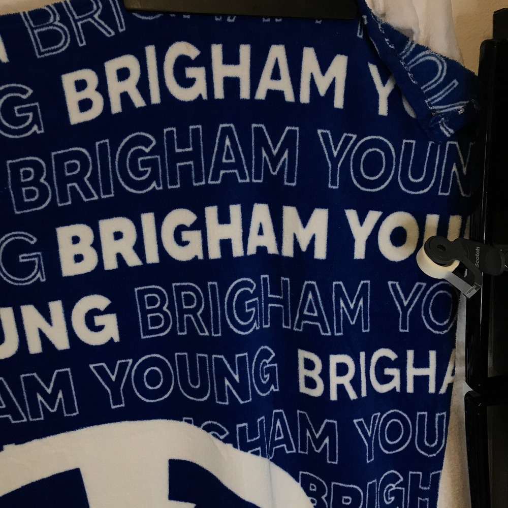 Logo Brands Brigham Young University BYU Cougars Polyester Blue Throw Blanket - Picture 4 of 16